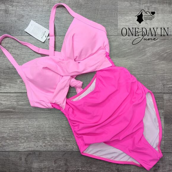 Eomenie Cross Front Cut Out One Piece Swimsuit Size S - Picture 3 of 7